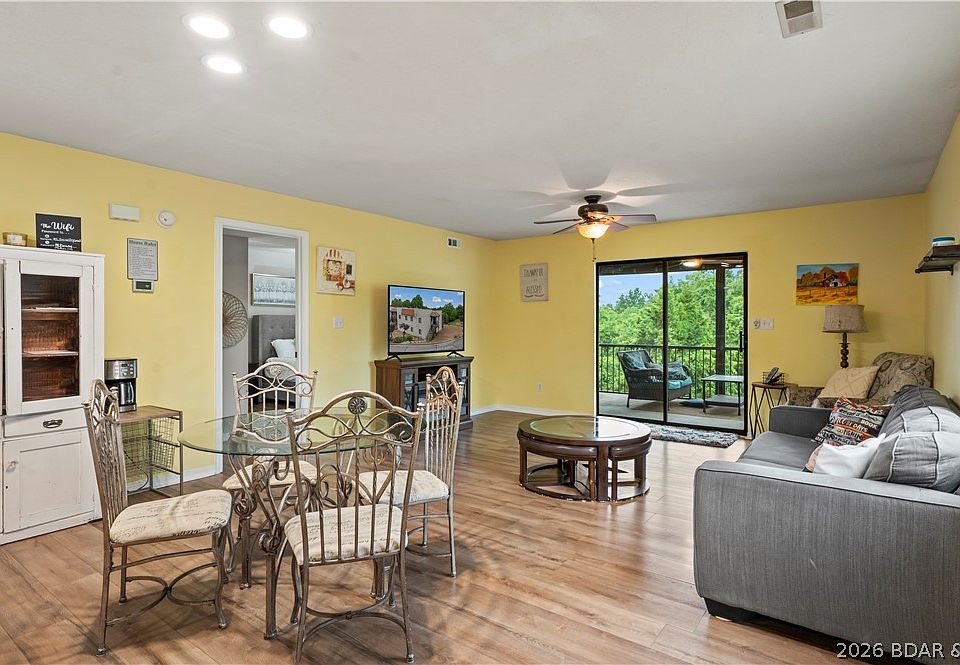1st image of 99 Ventura Dr #2B
