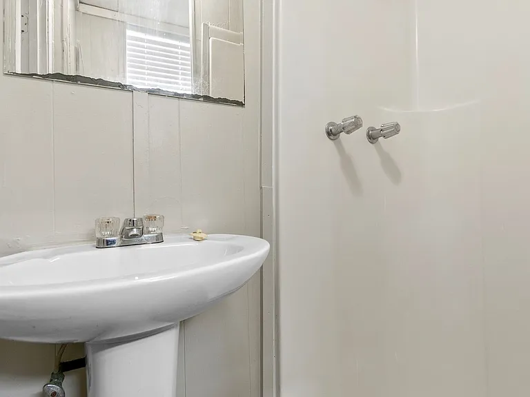 McCormic II Apartments — Photo 21