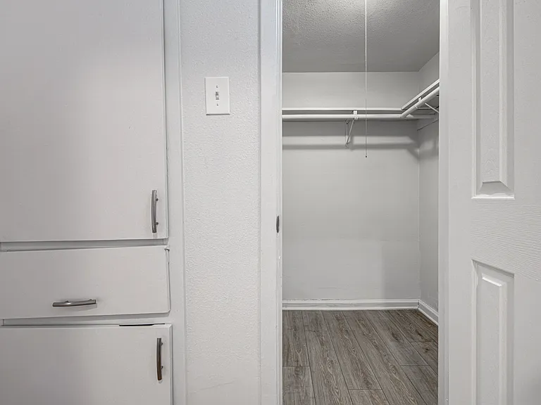 7000 Guadalupe St — Photo 3