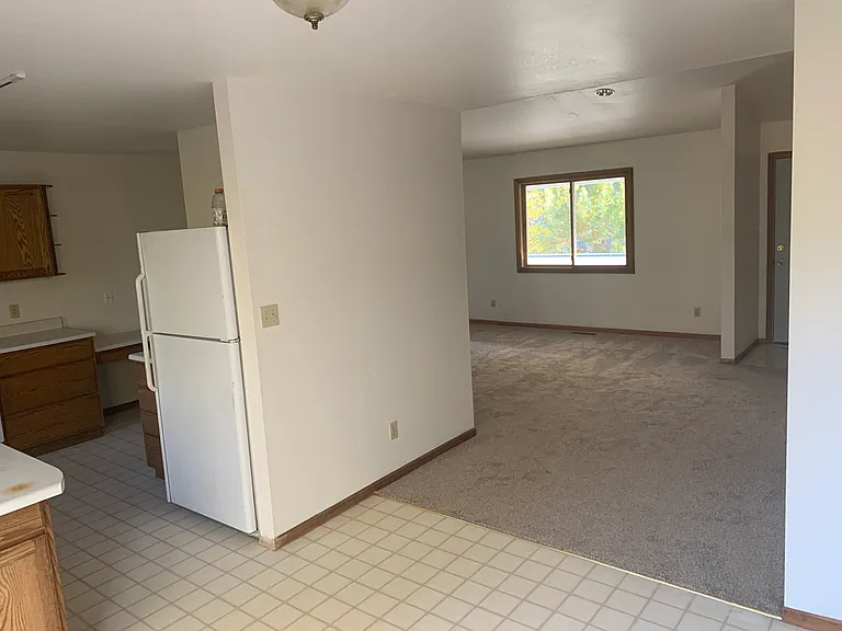 2321 N Glenisle Ave #A — Photo 2