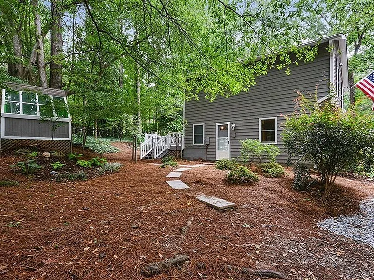 130 Cains Cove Dr — Photo 26