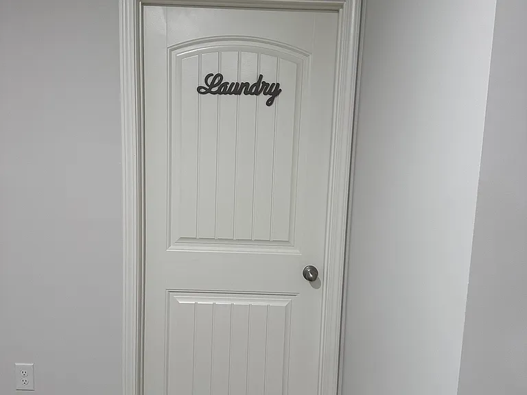 19 Manor Way — Photo 30