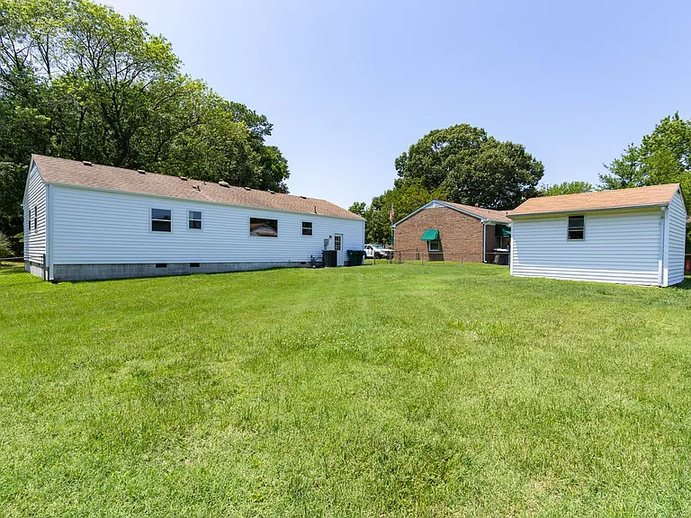 724 Lucas Creek Rd — Photo 25