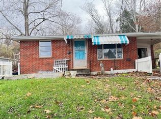 207 7th St, Ripley, WV 25271