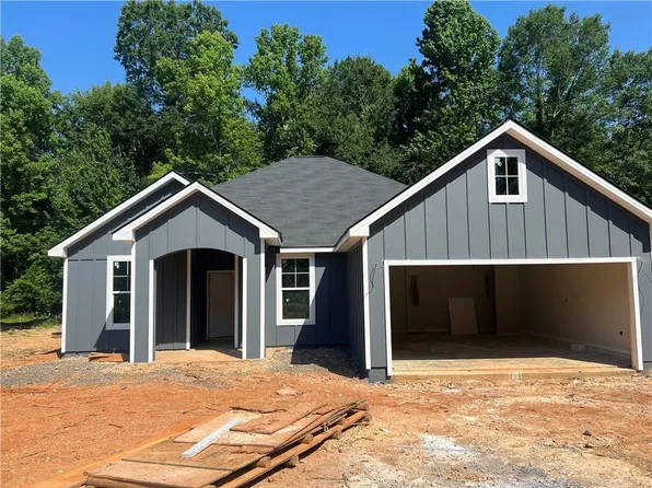 827 Shannon Cir NE, Rome, GA 30161