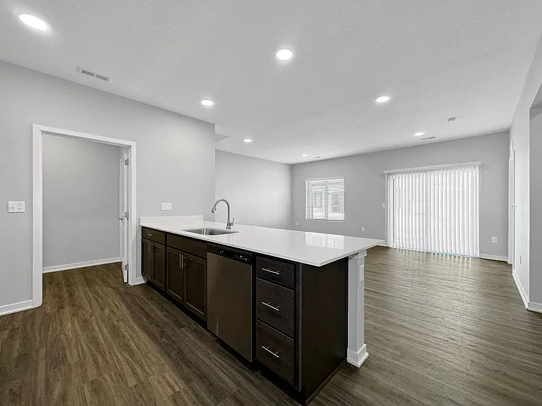 865 NW Sproul Dr — Photo 27