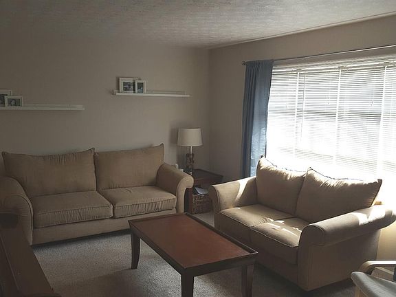 2nd image of 5350 Sherry Ln