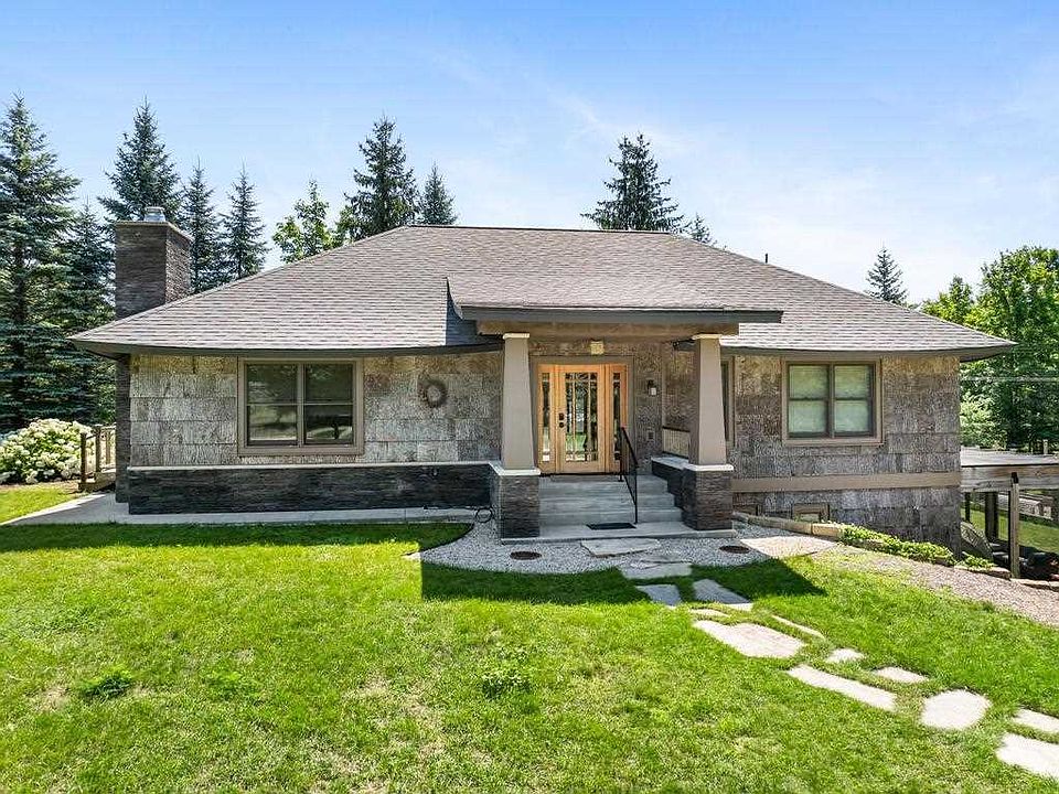1st image of 5546 Valley Rd