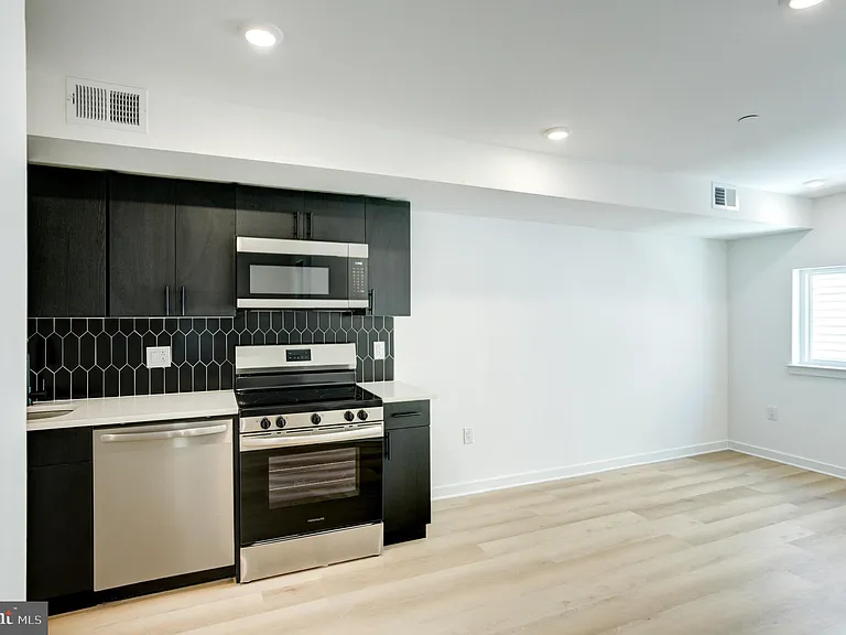2329 Ellsworth St #2 — Photo 6