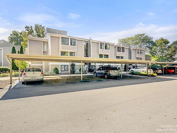 2nd image of 1625 Cliffs Lndg APT 201