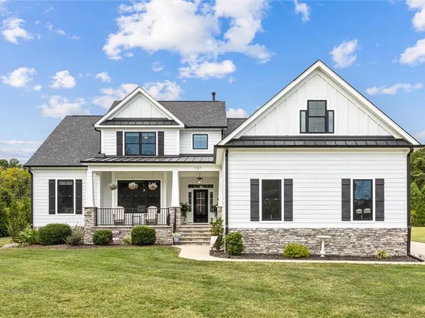 101 Osborn Ln, Seaford, VA 23696