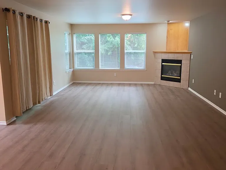 918 Orchid Pl — Photo 5