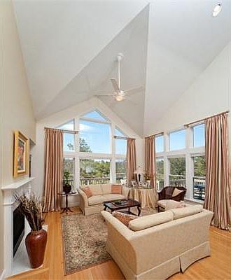 1st image of 25 Ludlow Trl