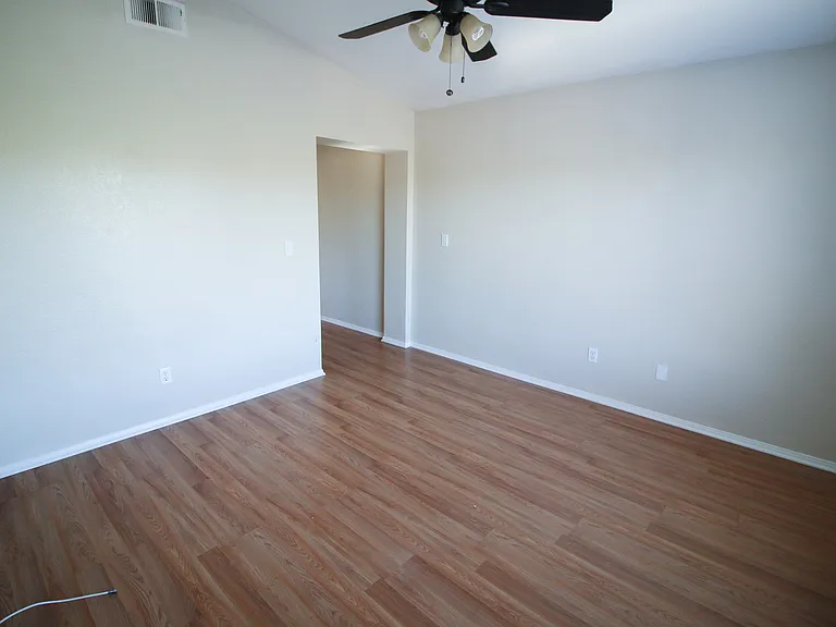 17716 Streamside Ln — Photo 14