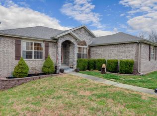 311 Round Hill Rd, Branson, MO 65616