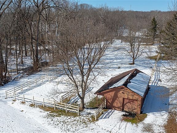 3rd image of 1200 River Rd