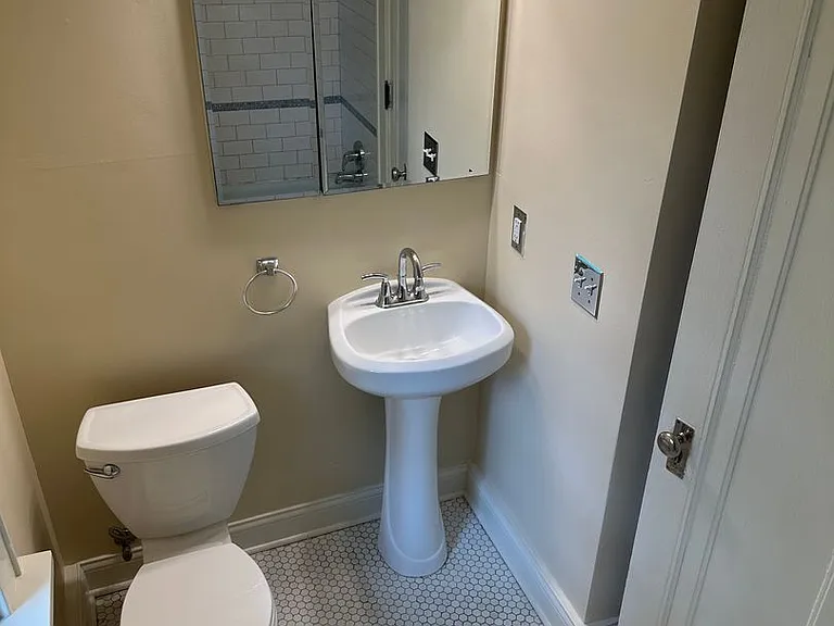 2816 Xerxes Ave S — Photo 12