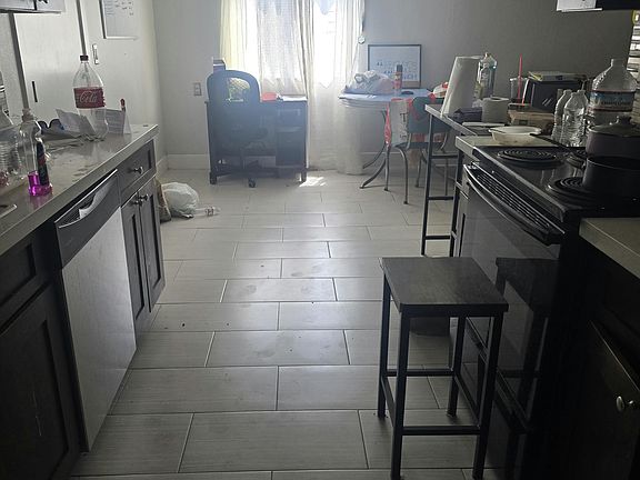 4th image of 6439 Randy St