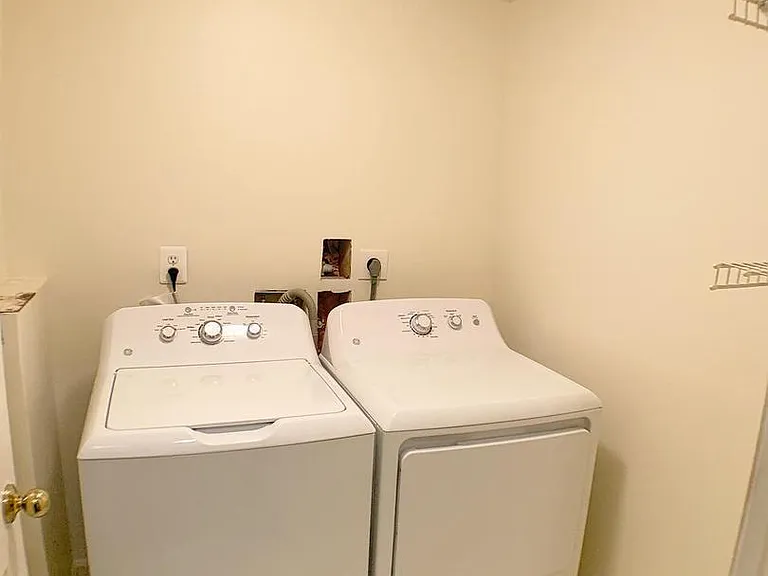 Basement level: Laundry room