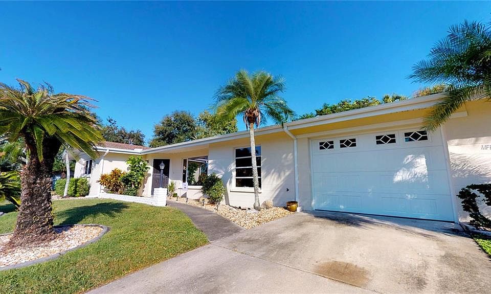 1st image of 2621 Tanglewood Dr