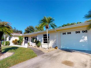 2621 Tanglewood Dr, Sarasota, FL 34239