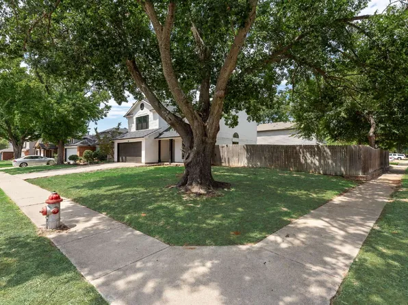 1417 Thistlewood Ln, Grapevine, TX 76051