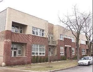 1st image of 5318 N Ravenswood Ave Unit 208