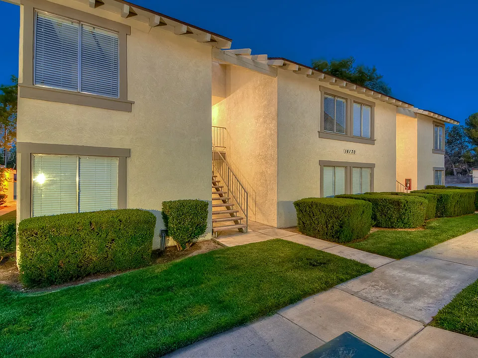 Fairway Manor Apartment Homes