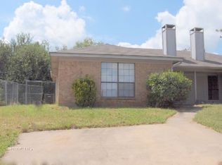 16 Shady Valley Ct, Mansfield, TX 76063