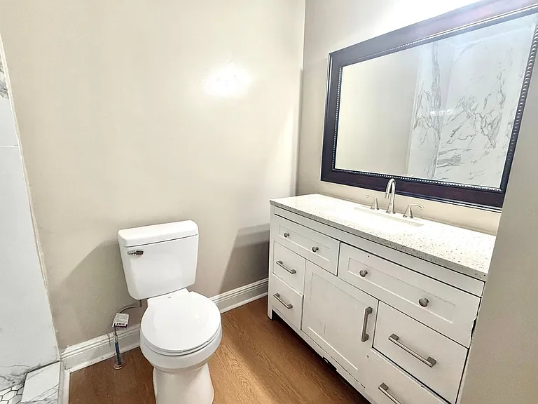 967 Lake Dr — Photo 8