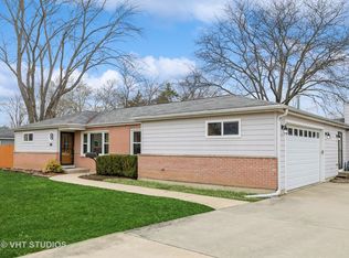 605 Ash Rd, Hoffman Estates, IL 60169