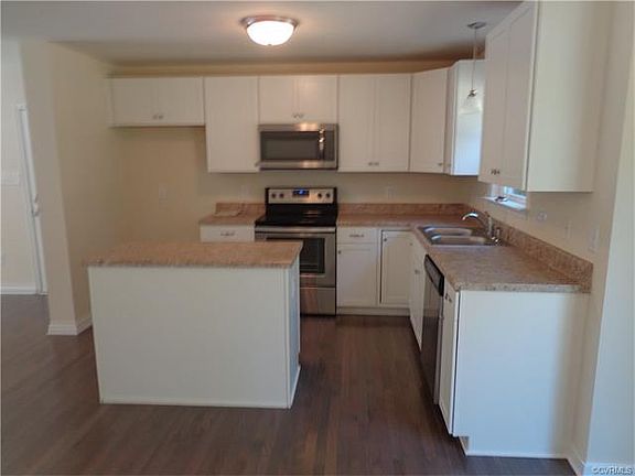 3rd image of 10424 Princess Margaret Pl