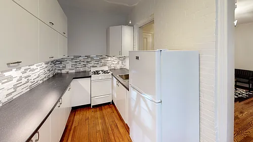 542 Chapel St #5 Photo 1