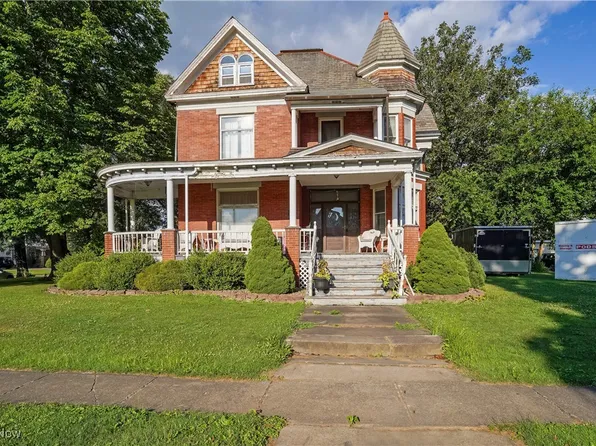 438 N 15th St, Sebring, OH 44672