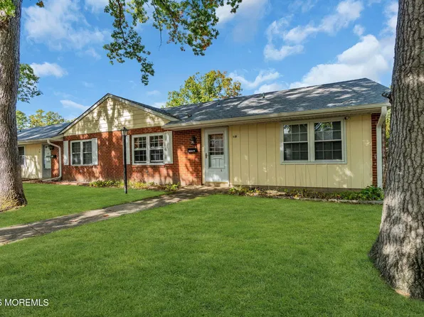 66D Dorchester Drive, Lakewood, NJ 08701