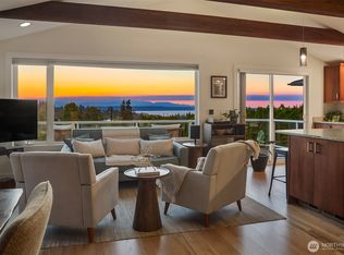 1118 8th Ave S, Edmonds, WA 98020