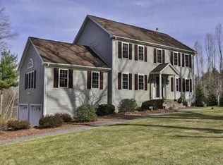 501 Oakham Rd, Barre, MA 01005