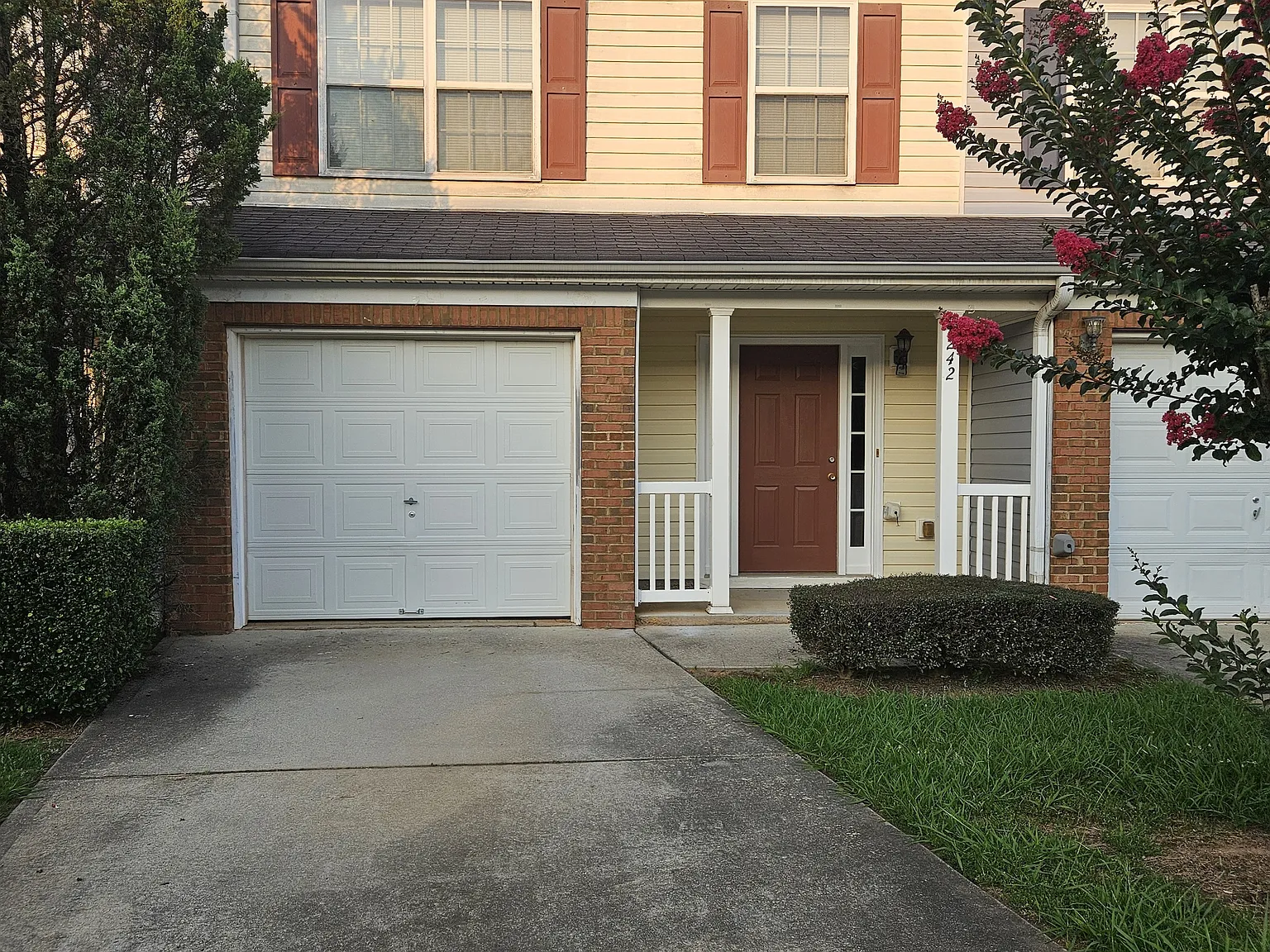 2 bed, 2.5 bath, 1347 sqft, $1,500 — Photo 1