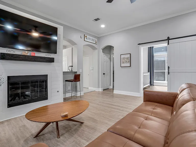 3011 Trailwood Dr — Photo 8