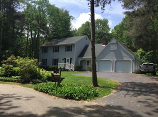 12516 Hiddenvale Ct, Perry, MI 48872