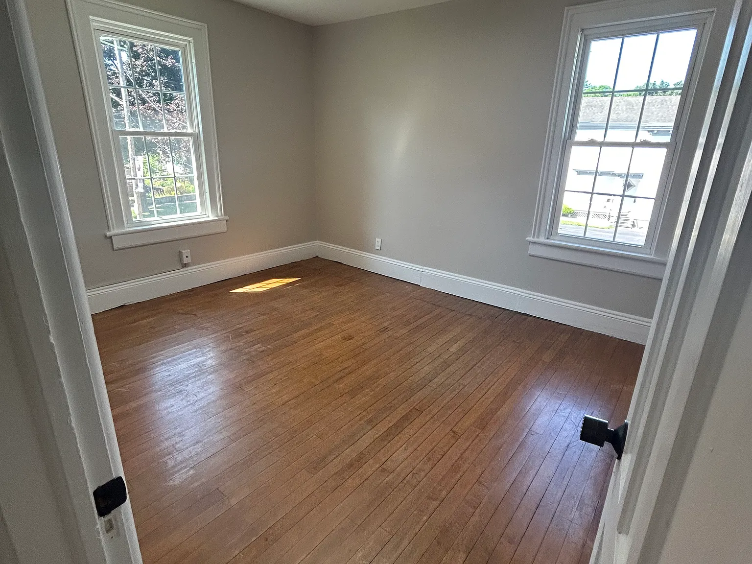 4 bed, 2.5 bath, 2416 sqft, $800 — Photo 3