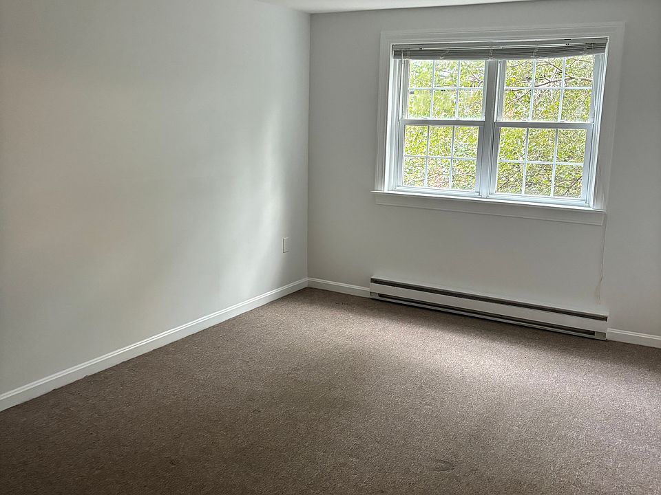2nd image of 61 Storey Ave APT 4