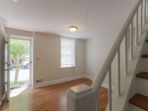 3rd image of 827 N Madison St