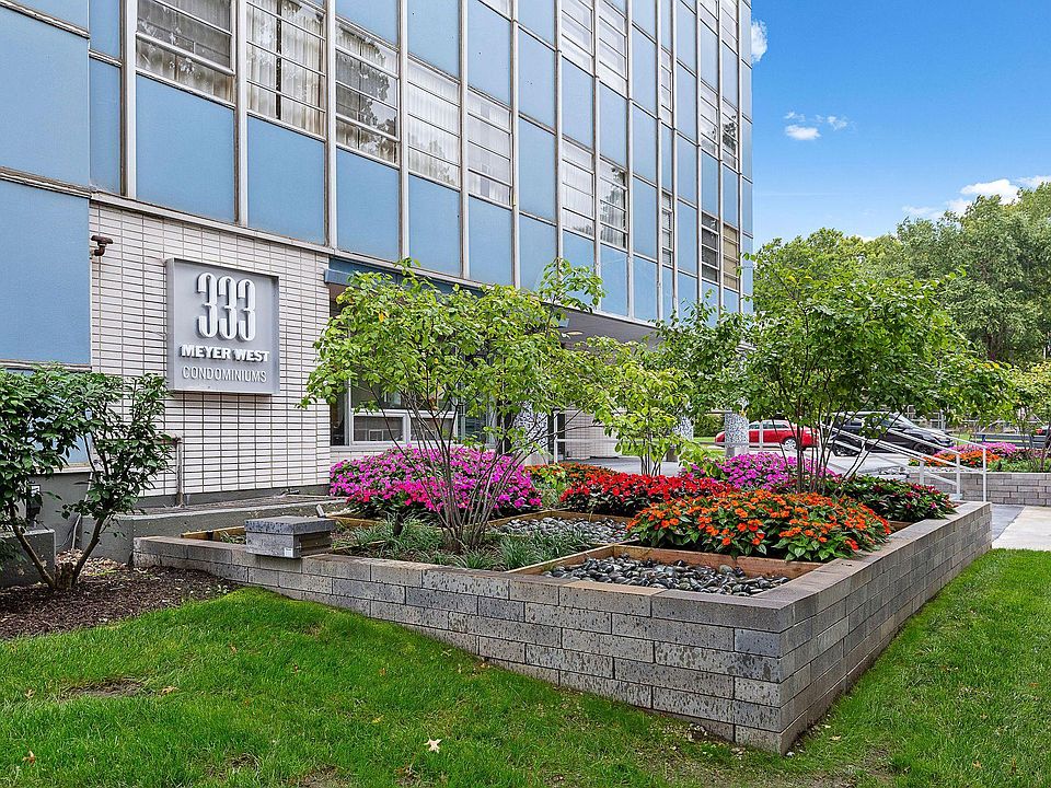 1st image of 333 W Meyer Blvd APT 405