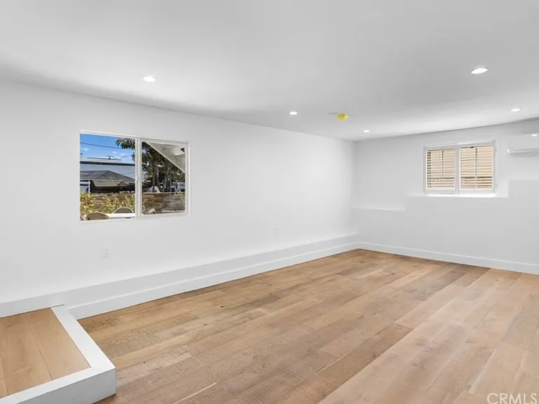 423 Iris Ave #C — Photo 6