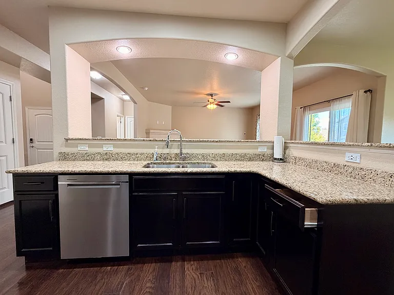 2760 Bridle Dr — Photo 7