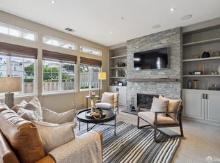 6 Outlook Cir, Pacifica, CA 94044