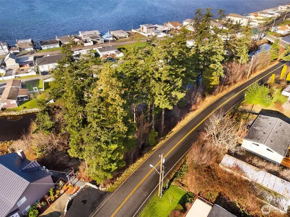 7417 Jackson Road, Blaine, WA 98230