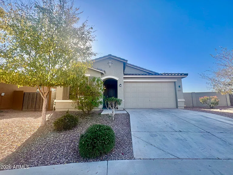 9437 W Jones Ave — Photo 3