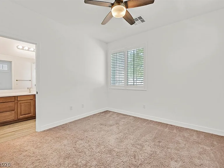913 Hickory Park St — Photo 10